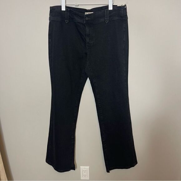 Free People We The Free Stillwater black flare low rise jeans - Picture 8 of 8